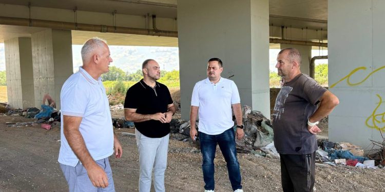 Представници локалне самоуправе посетили су месну заједницу Пироман